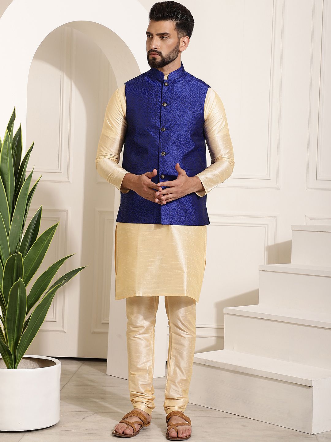 SOJANYA Men Cream-Coloured Solid Kurta with Churidar & Nehru Jacket