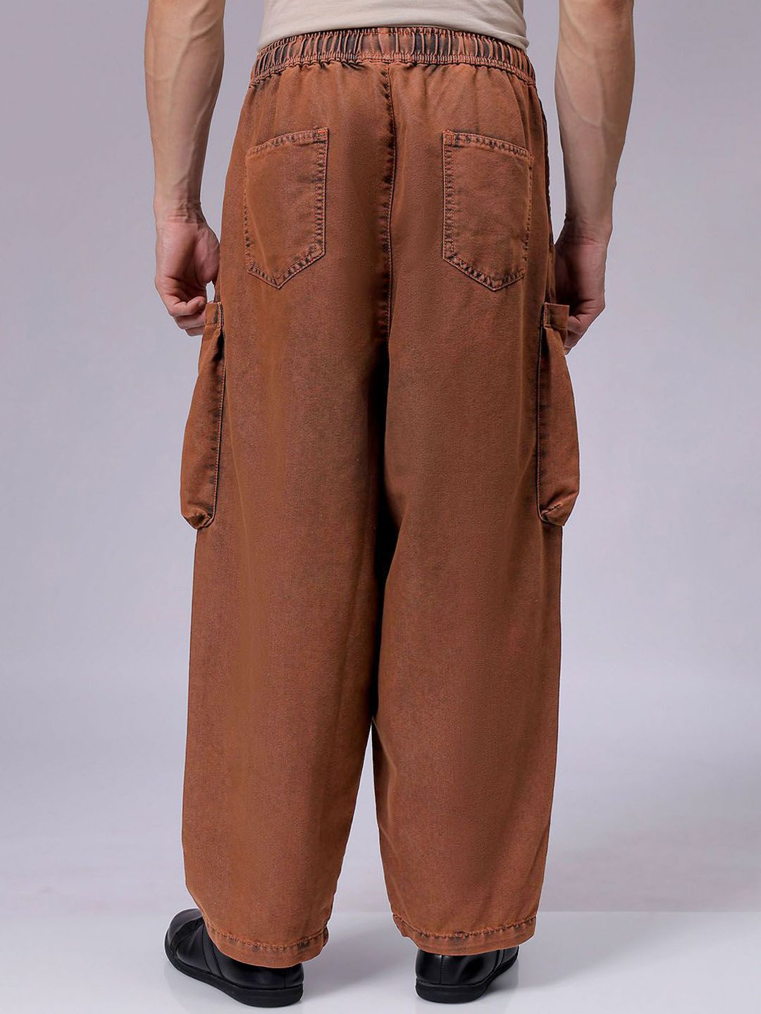The Indian Garage Co Men Baggy Fit Mid-Rise Cargo Jeans