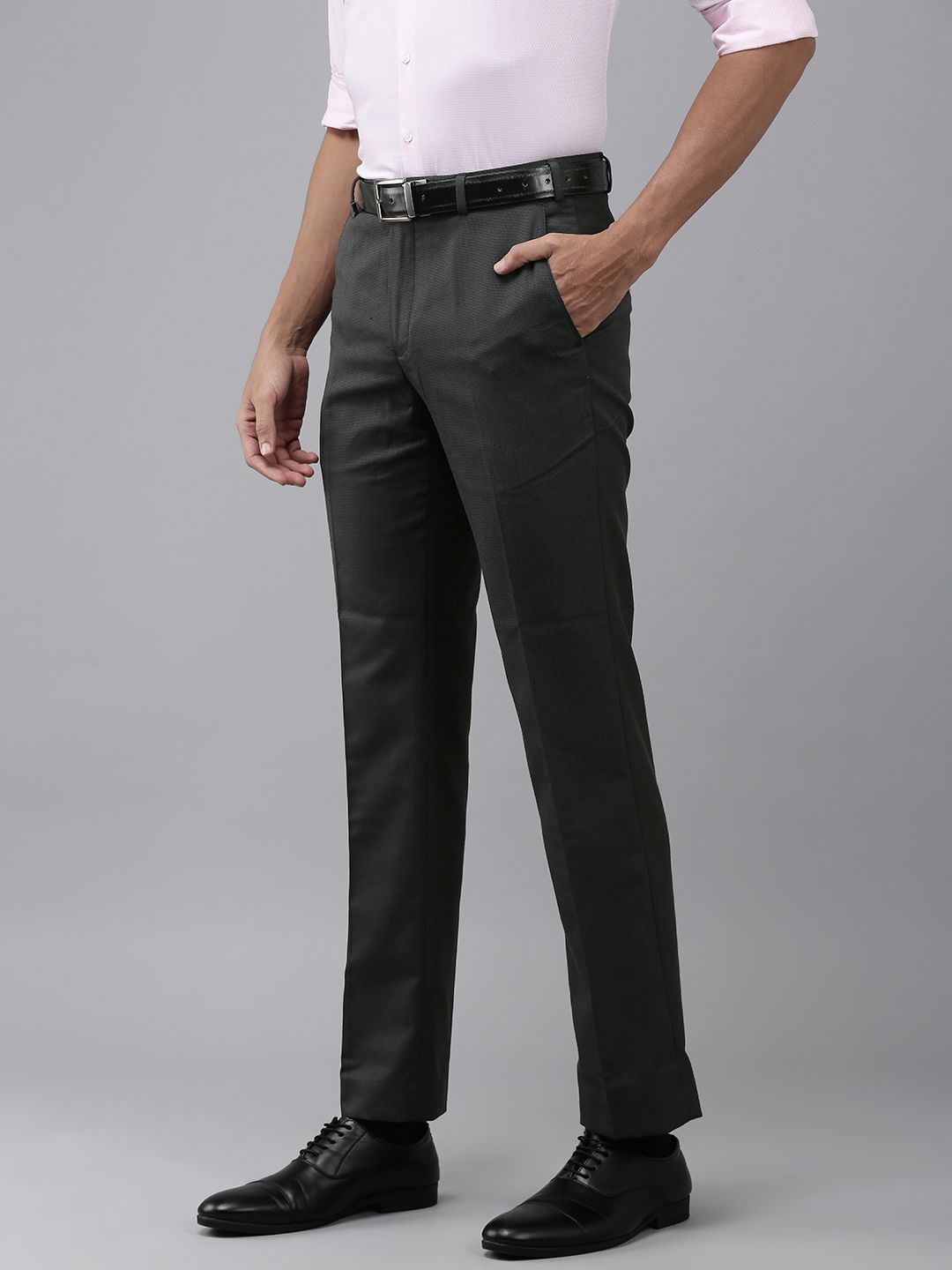 Park Avenue Men Textured Formal Trousers