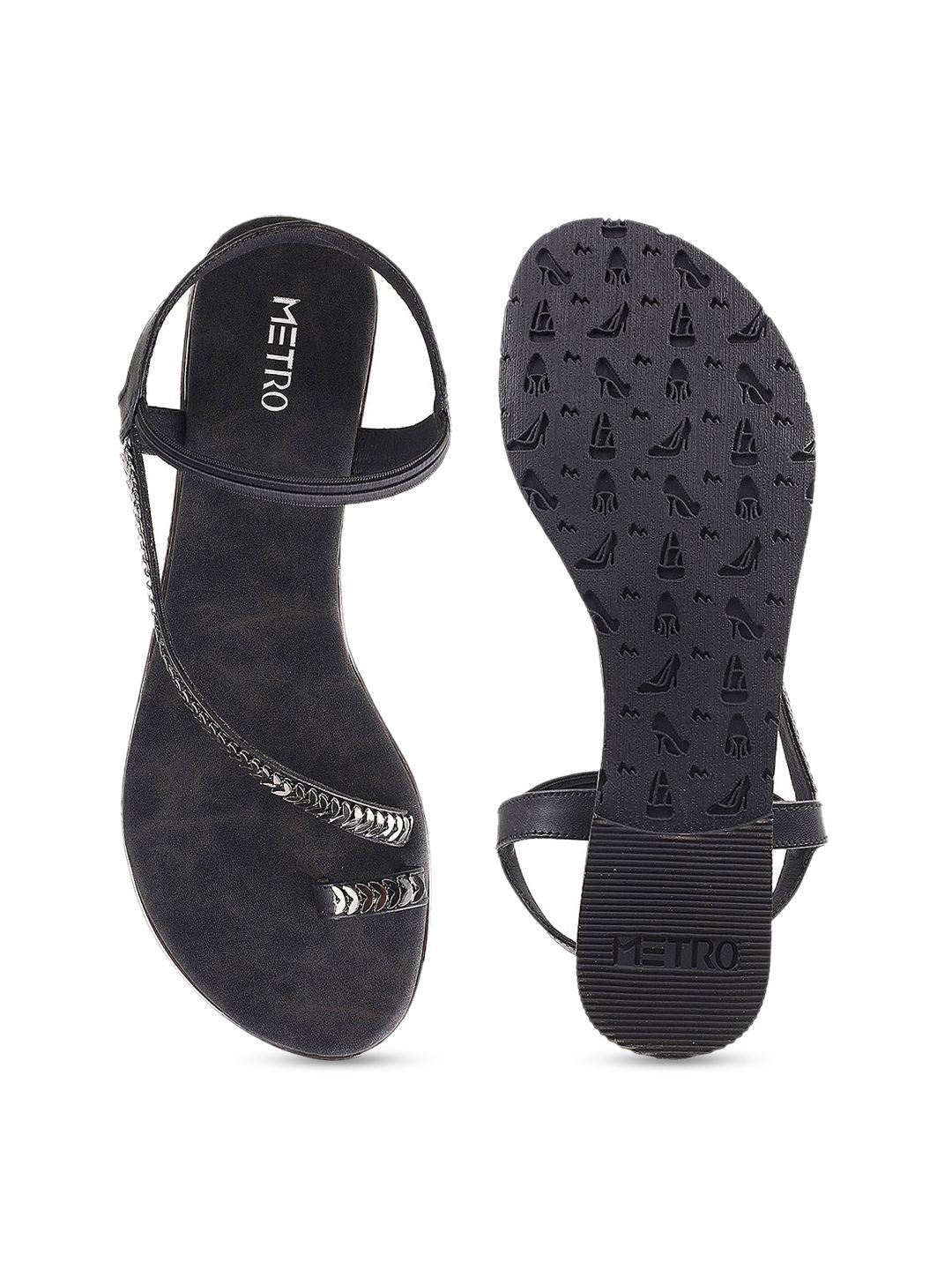 Metro Women Black Embellished One Toe Flats