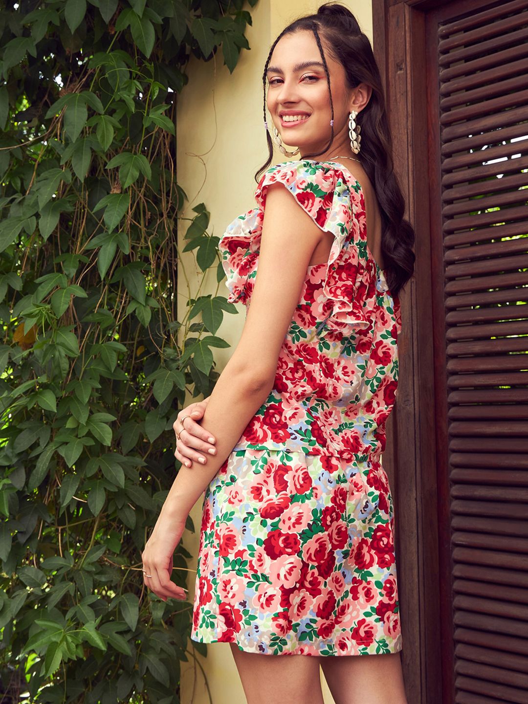 SASSAFRAS Red Floral Printed Sweetheart Neck Top With Skirt
