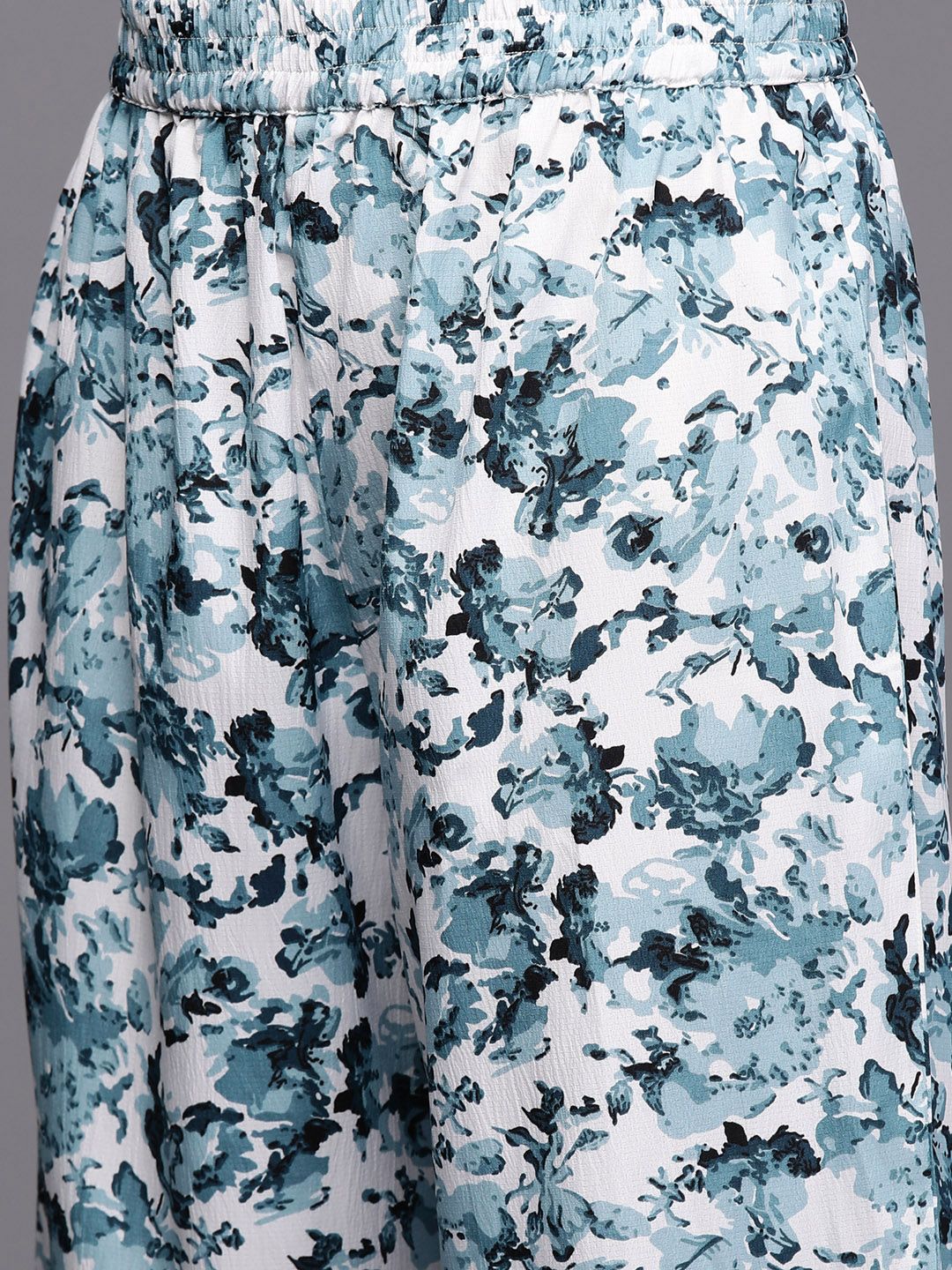 Varanga Women Floral Printed Regular Silk Crepe Kurta with Trousers