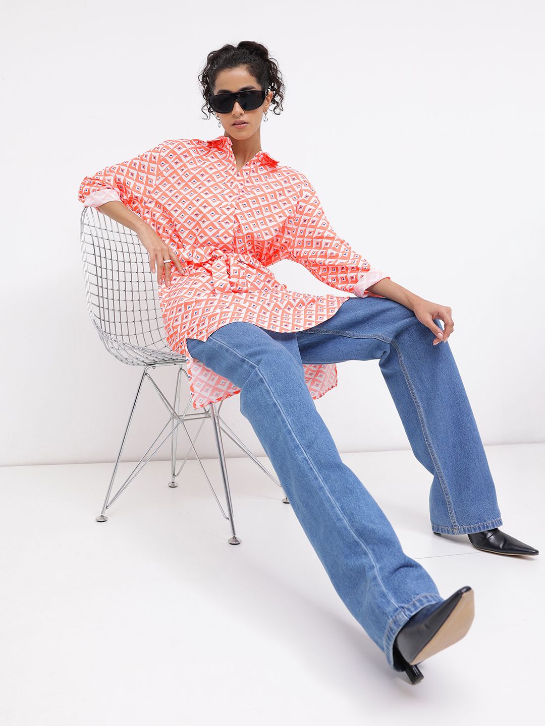 DressBerry Trendsetter Alert Printed Shirt Collar Longline Top