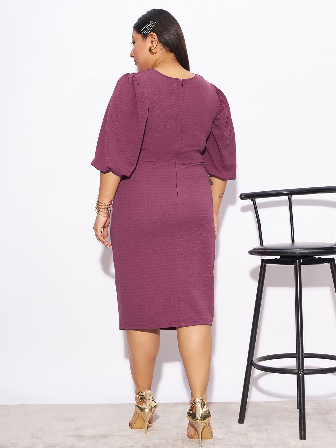 SASSAFRAS Curve Plus Size Puff Sleeve Sheath Dress