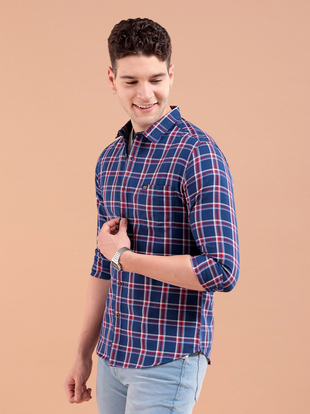 The Indian Garage Co Men Blue & Red Slim Fit Checked Casual Shirt
