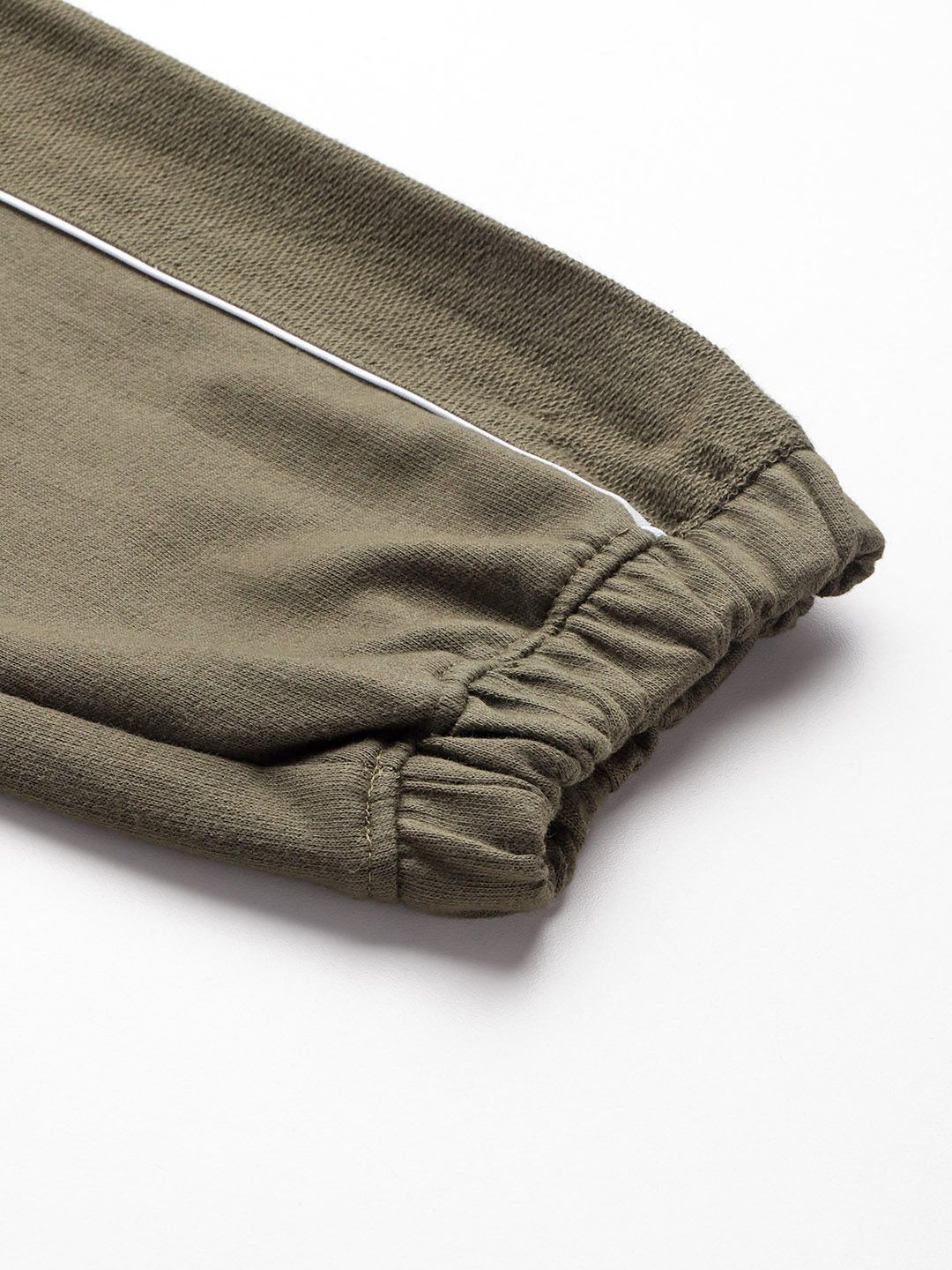 HRX by Hrithik Roshan Men Contrast Piping Detailed Yoga Joggers