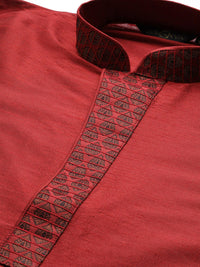 SOJANYA Men Maroon Solid Straight Kurta