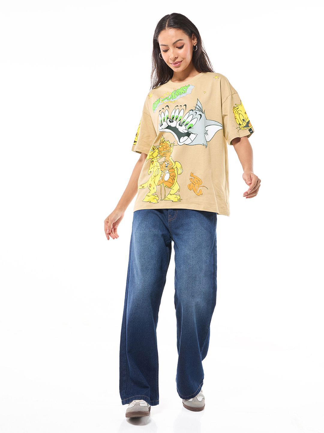 Bewakoof Graphic Printed Round Neck Pure Cotton Oversized T-shirt