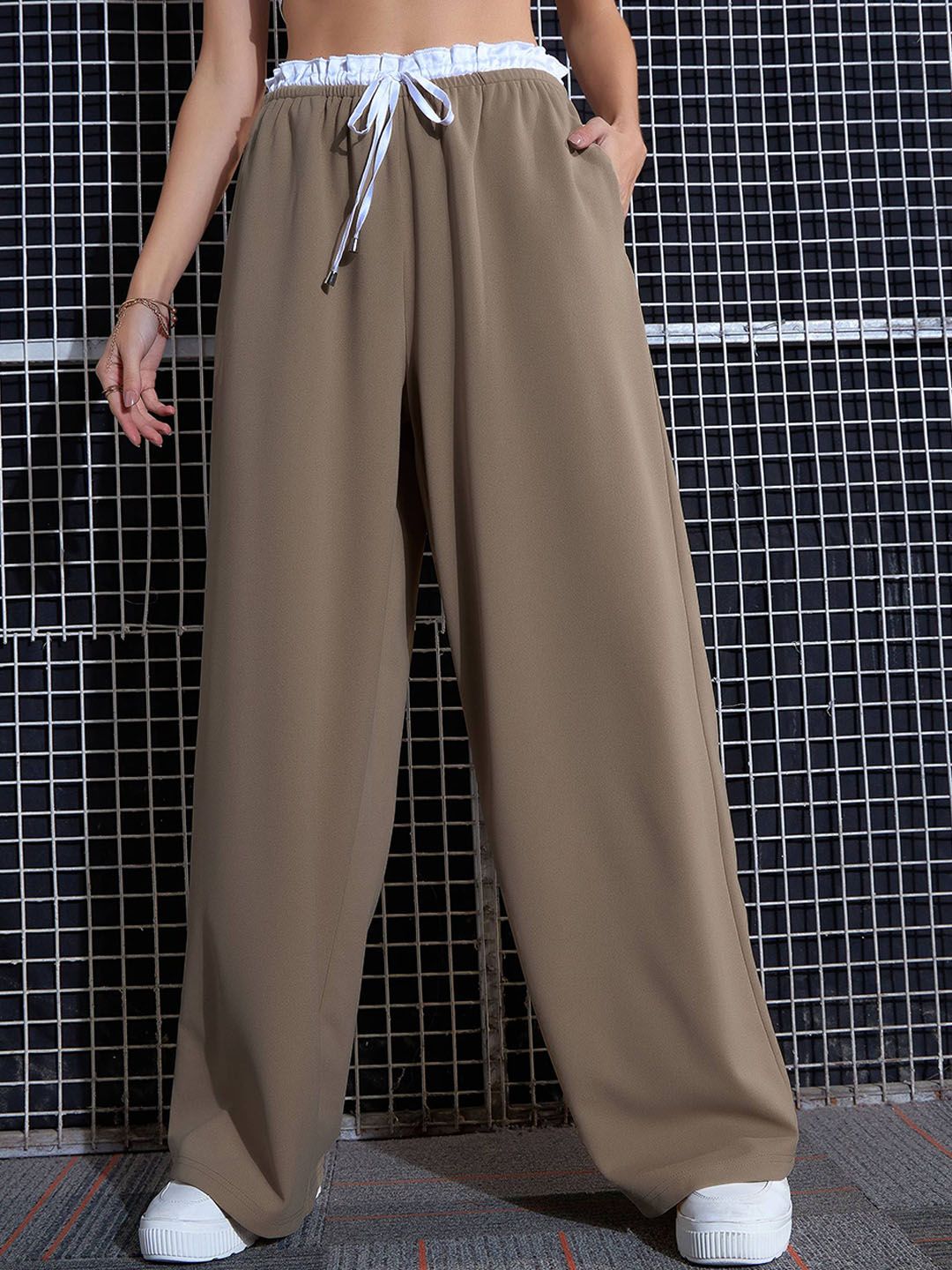 SASSAFRAS Women Beige Loose Fit High-Rise Parallel Trousers