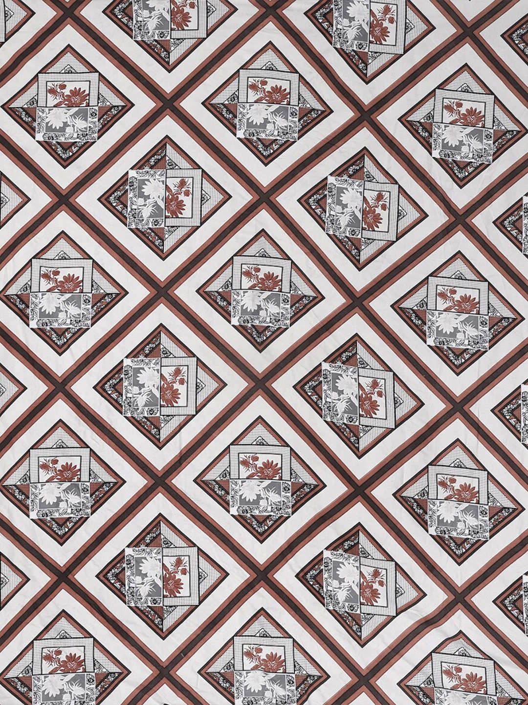 KLOTTHE White & Brown Geometric 300 TC Super King Double Bedsheet With 2 Pillow Covers