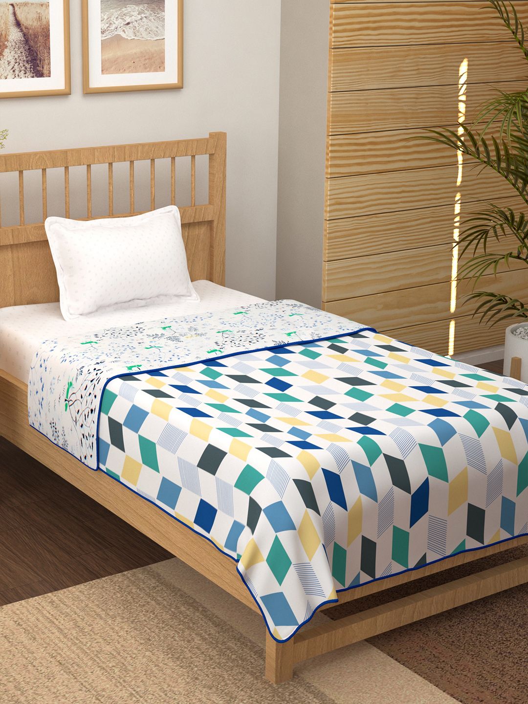 Story@home White & Blue Geometric Cotton AC Room 150 GSM Reversible Single Bed Dohar