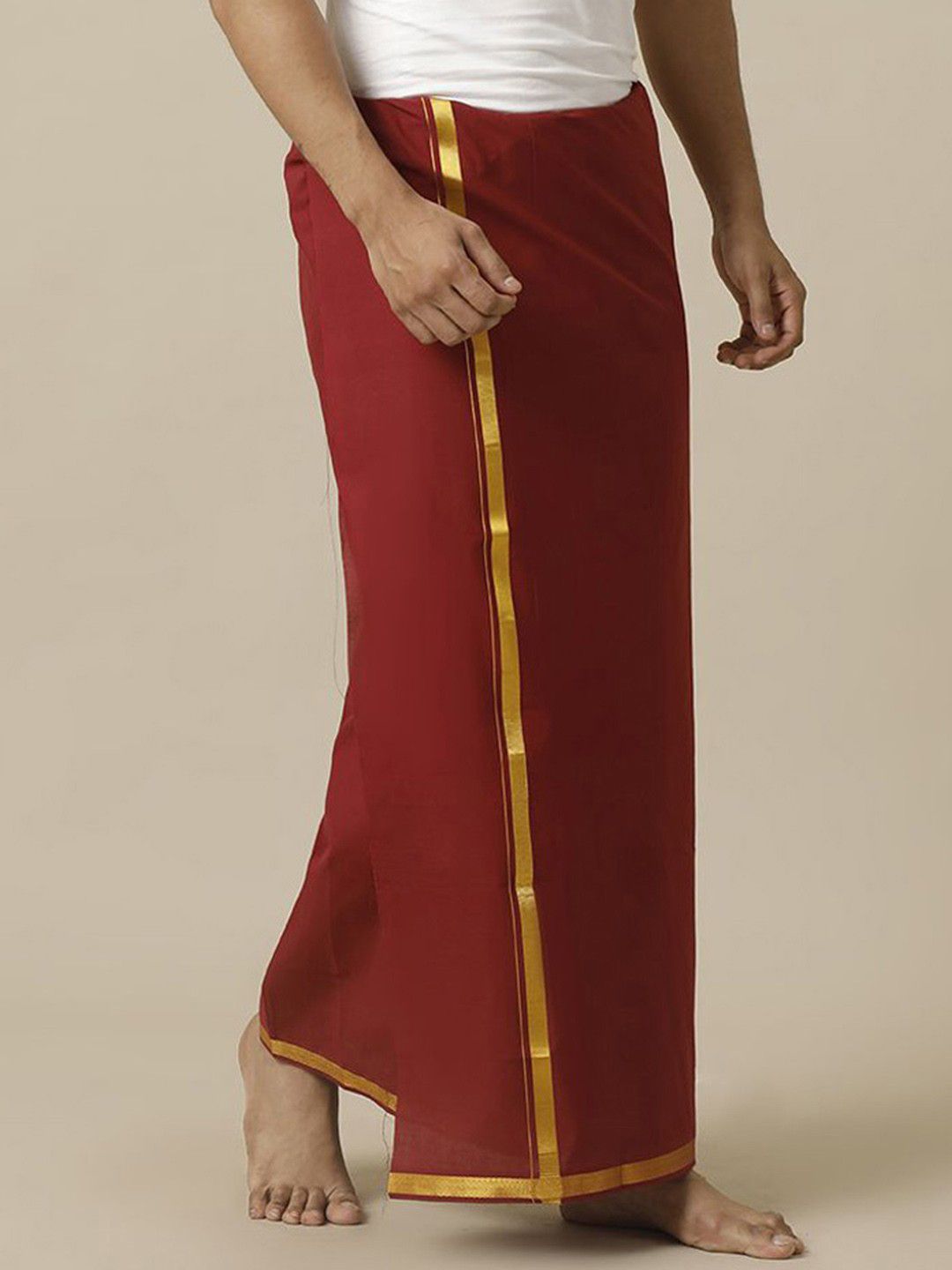 Ramraj Men Cotton Maroon Solid Devotional Gold Jari Border Single Layer Dhoti