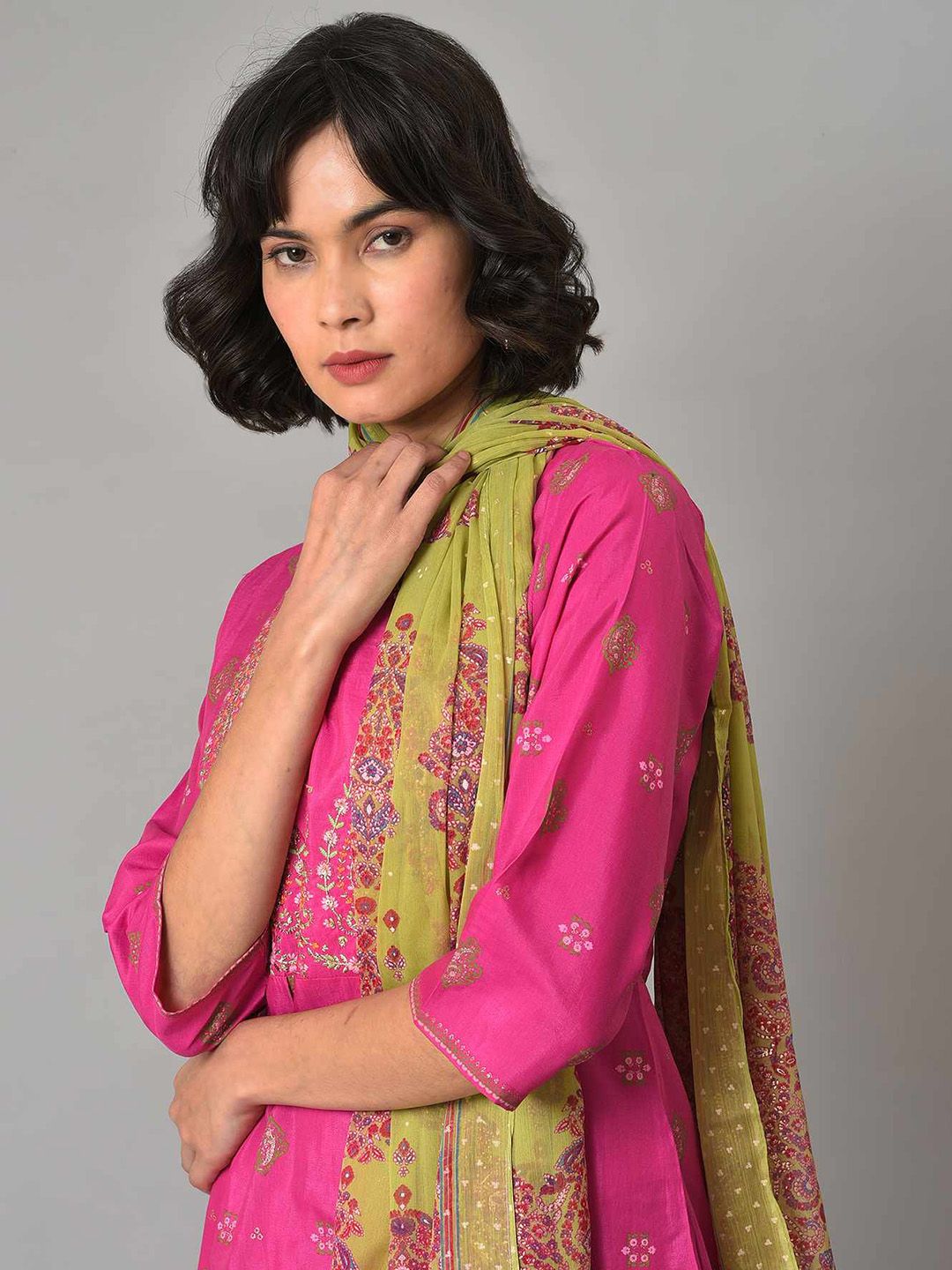 W Festive Floral Print Shantung Kurta With Cullotes & Dupatta
