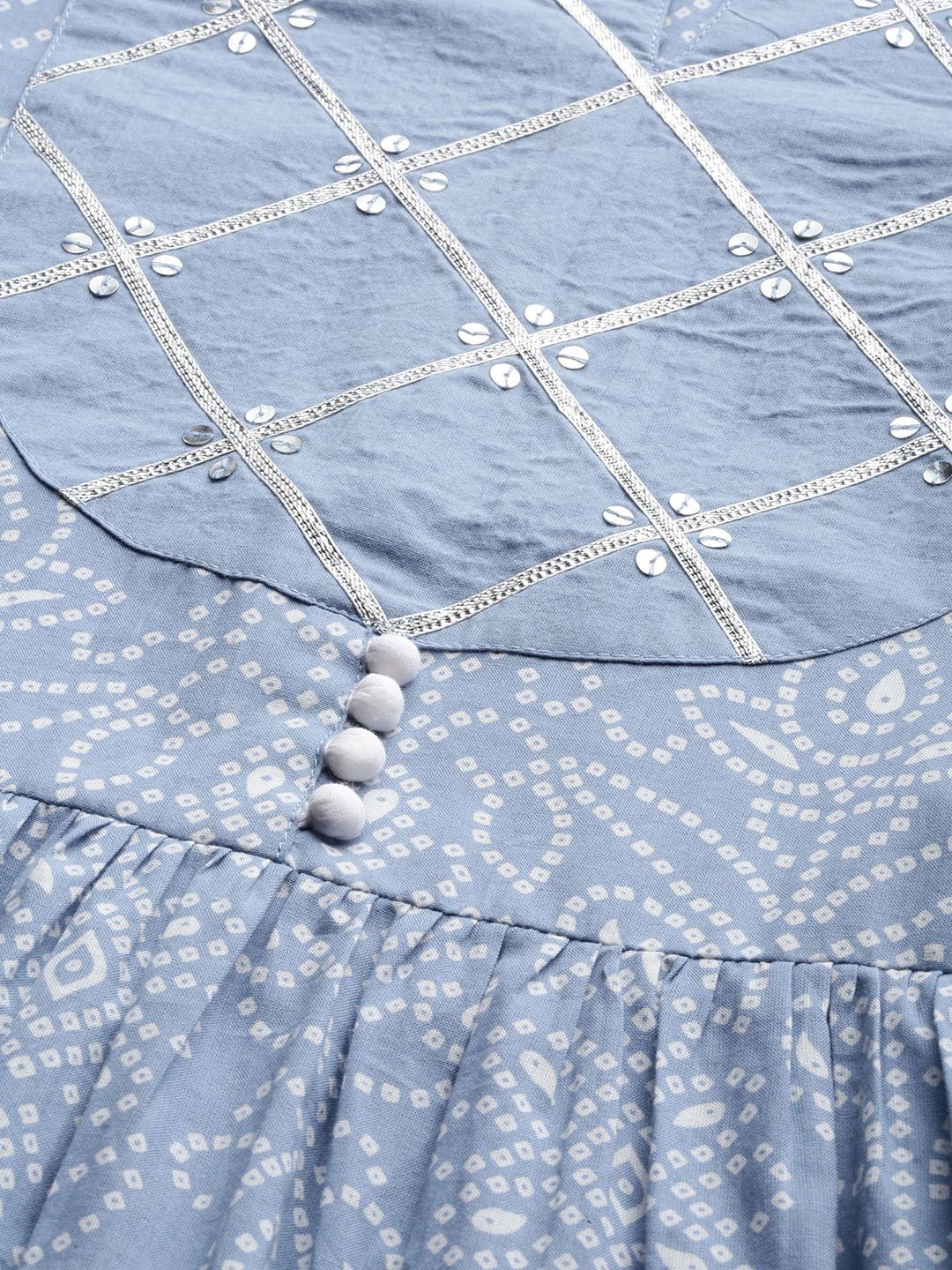 Wanita Varanga dicetak Kurta