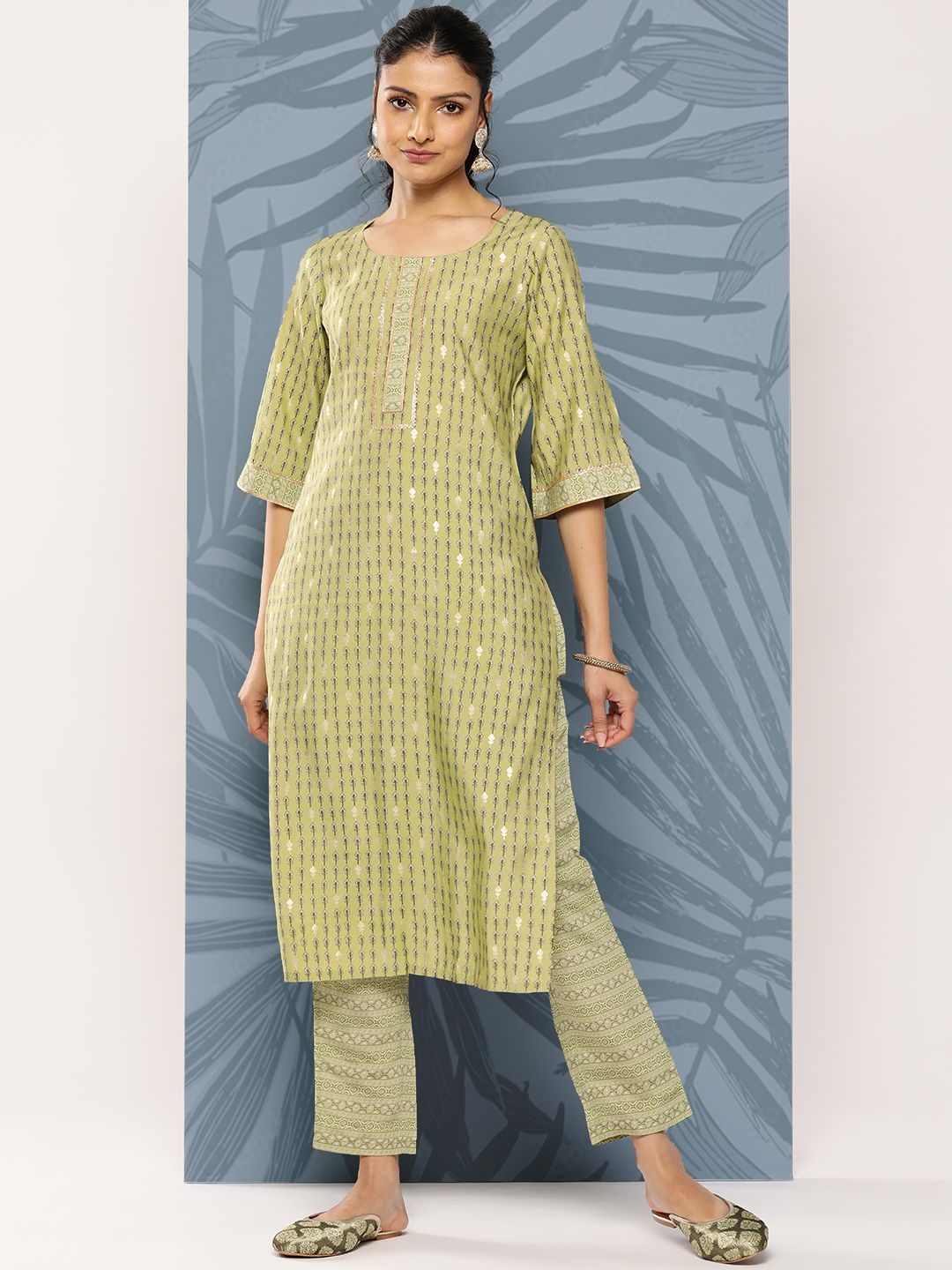 Libas Floral Printed Regular Kurta With Trousers