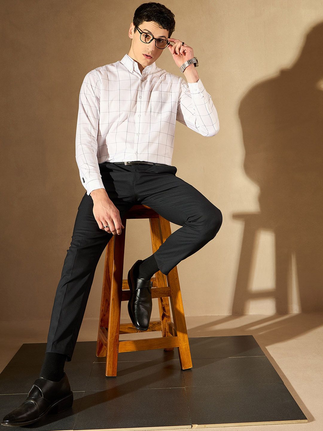 DENNISON Tapered Fit Pleated Trouser