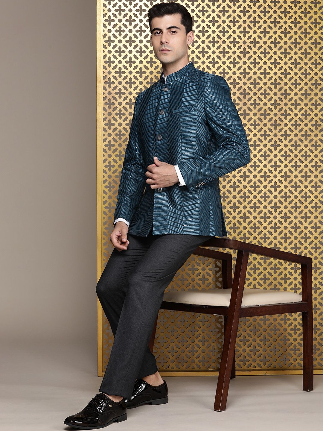 House of Pataudi Jashn Mandarin Collar Textured Sequinned Bandhgala Blazer
