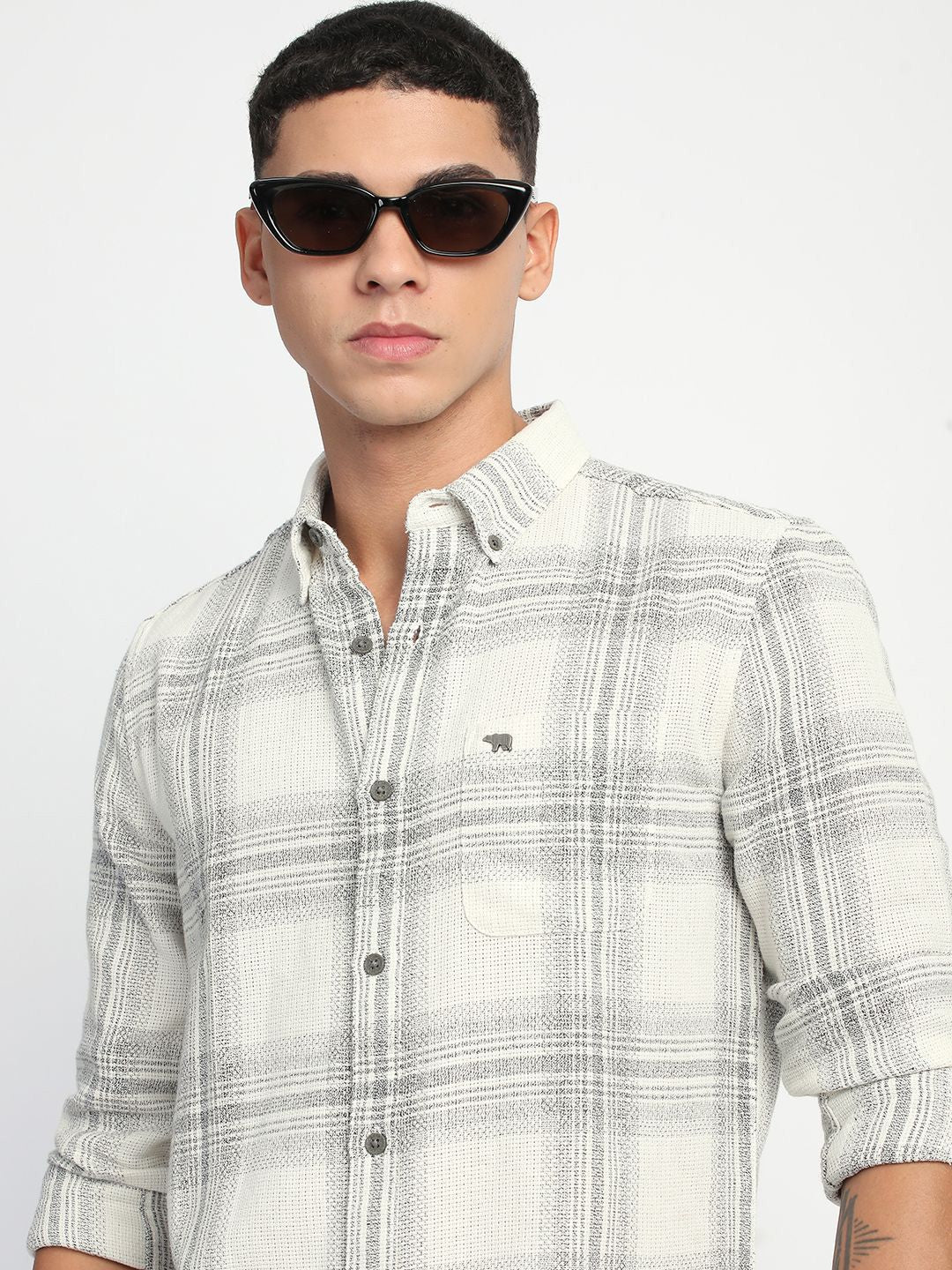 THE BEAR HOUSE Men Slim Fit Tartan Checks Button-Down Collar Opaque Casual Shirt