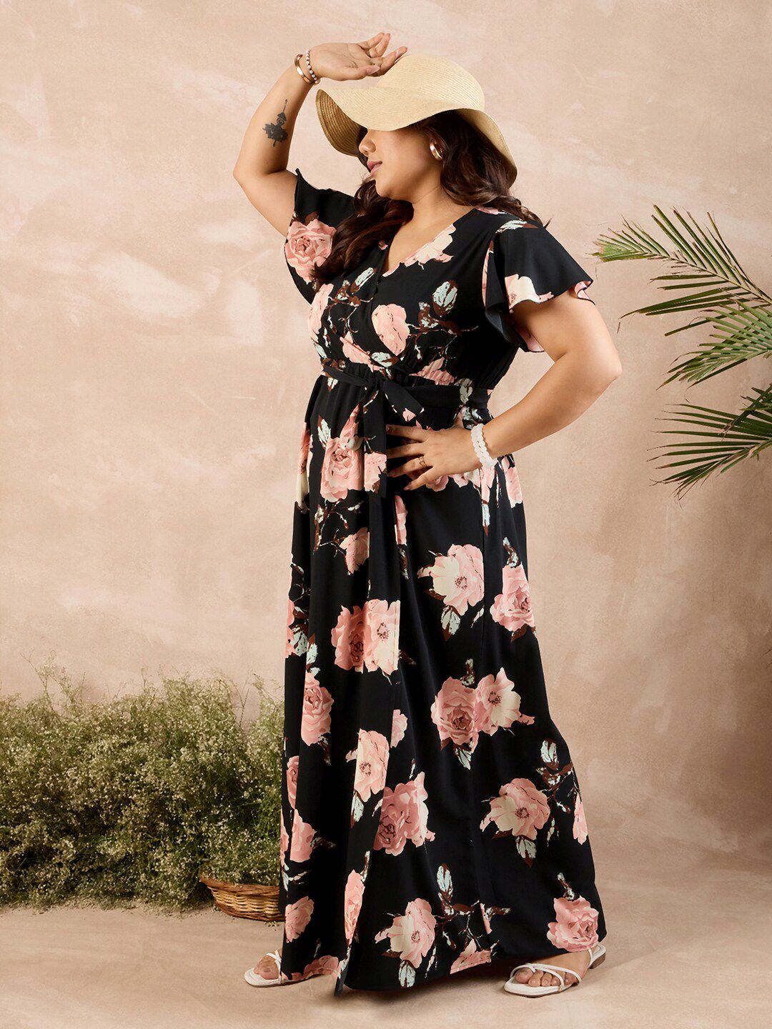 Berrylush Curve Black Floral Print Belted Maxi Dress