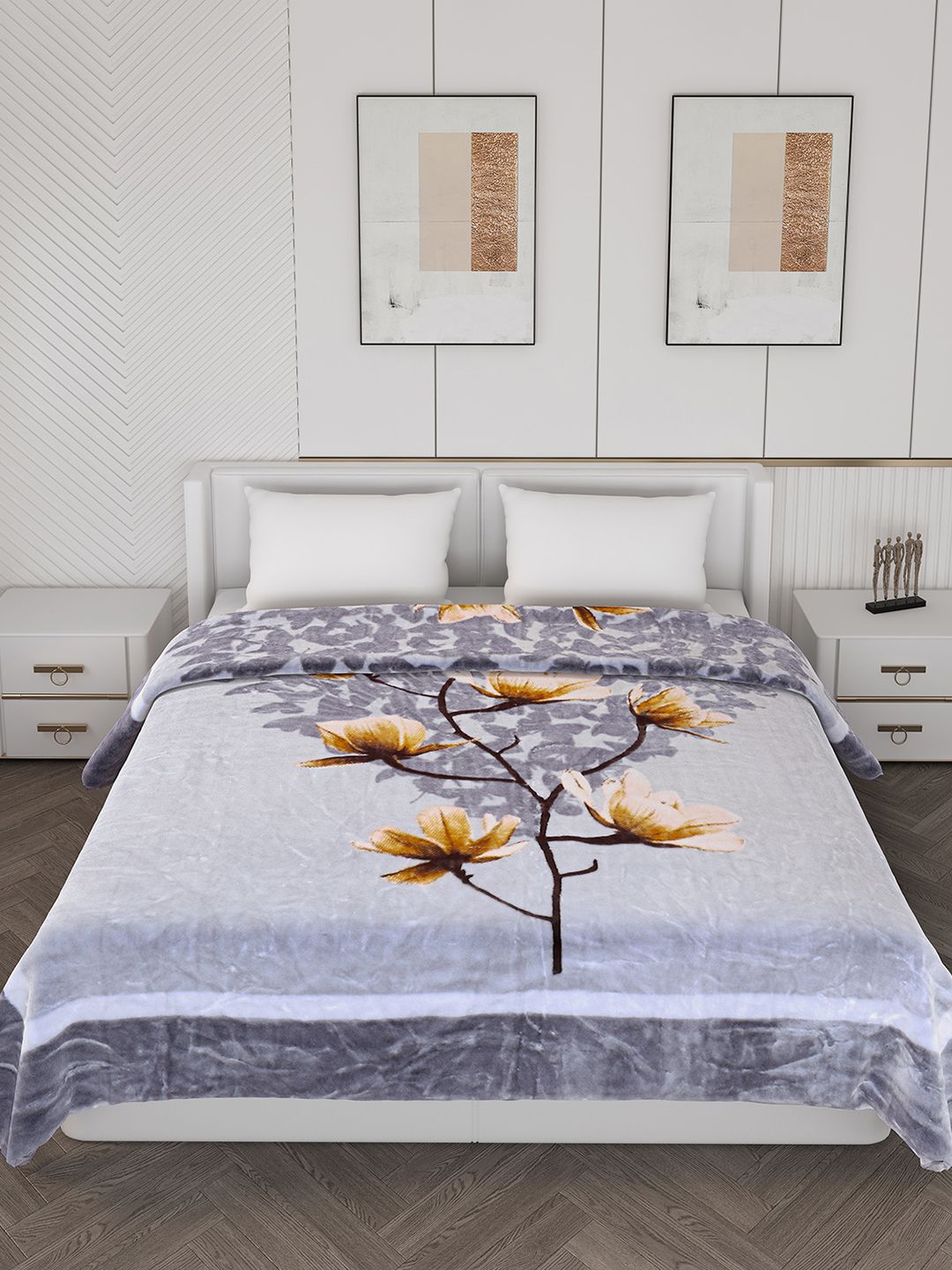 Monte Carlo Purple Abstract Printed Mild Winter 600 GSM Double Bed Blanket