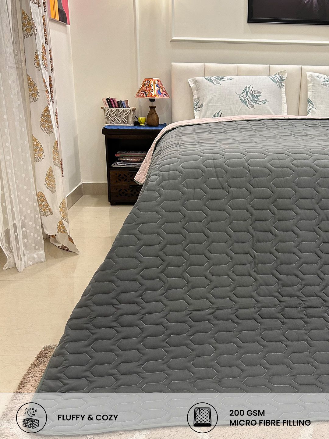 URBAN SPACE Grey Geometric Microfiber Heavy Winter Double Bed Comforter