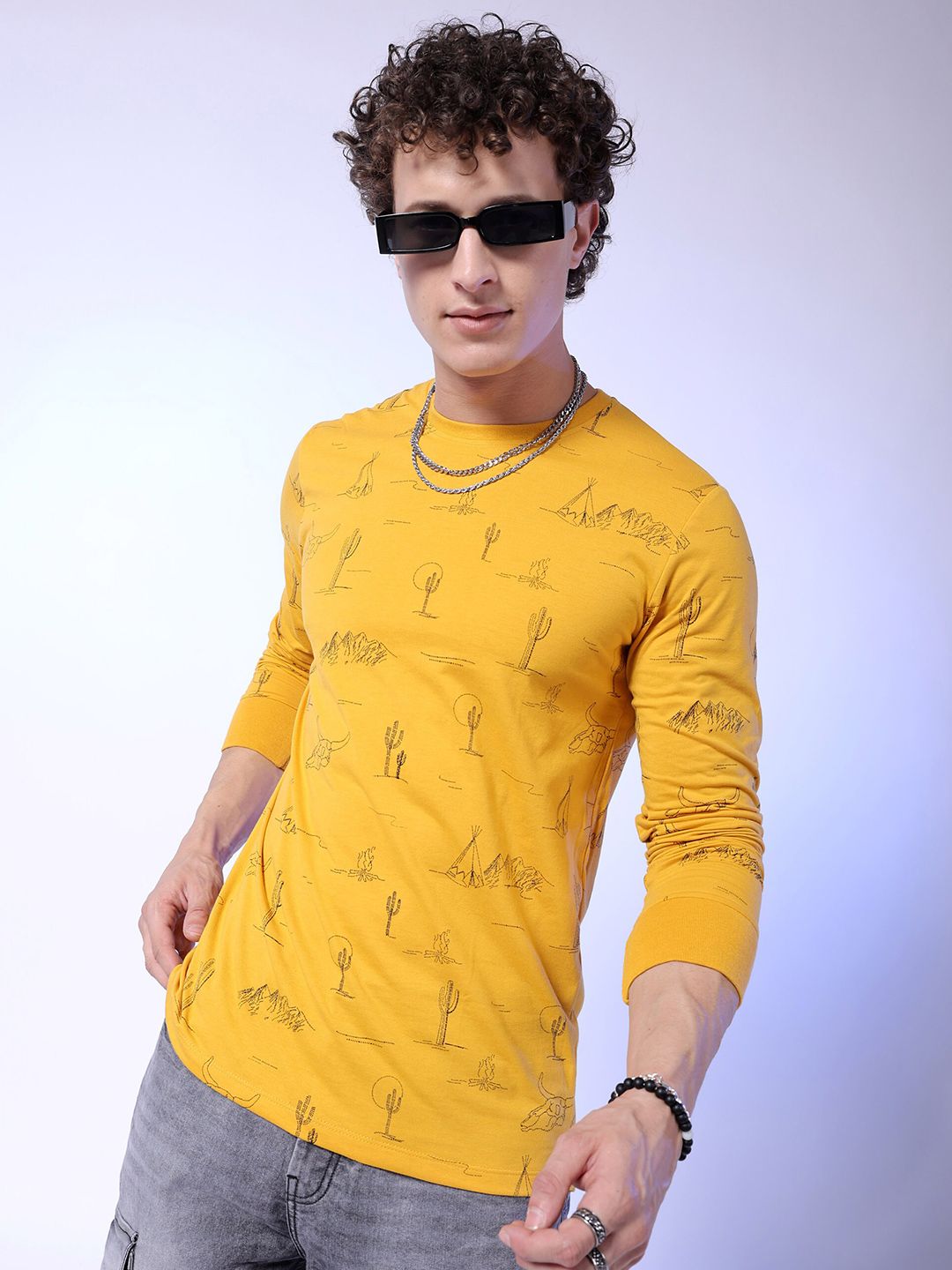 The Indian Garage Co Men Yellow Printed Pockets T-shirt