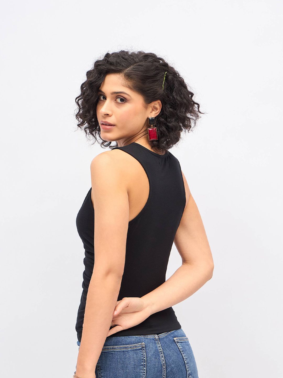 SASSAFRAS Black Sleeveless Ruched Fitted Top