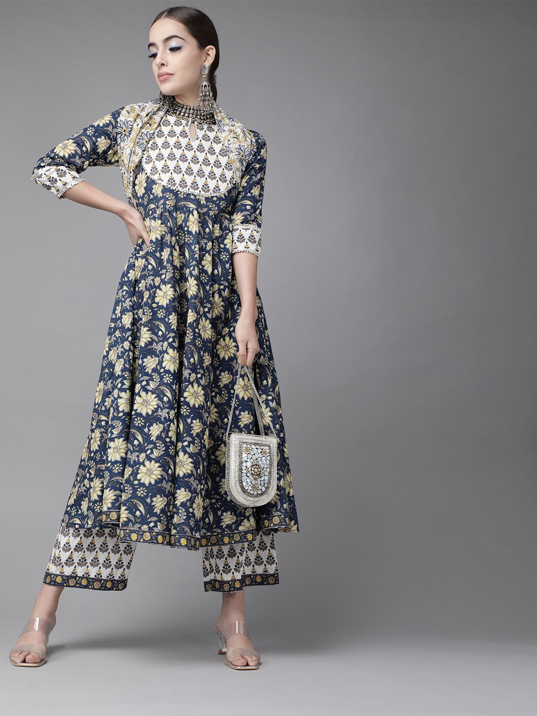 Libas Womens Blue Printed Cotton Anarkali Kurta dengan Palazzos & Dupatta