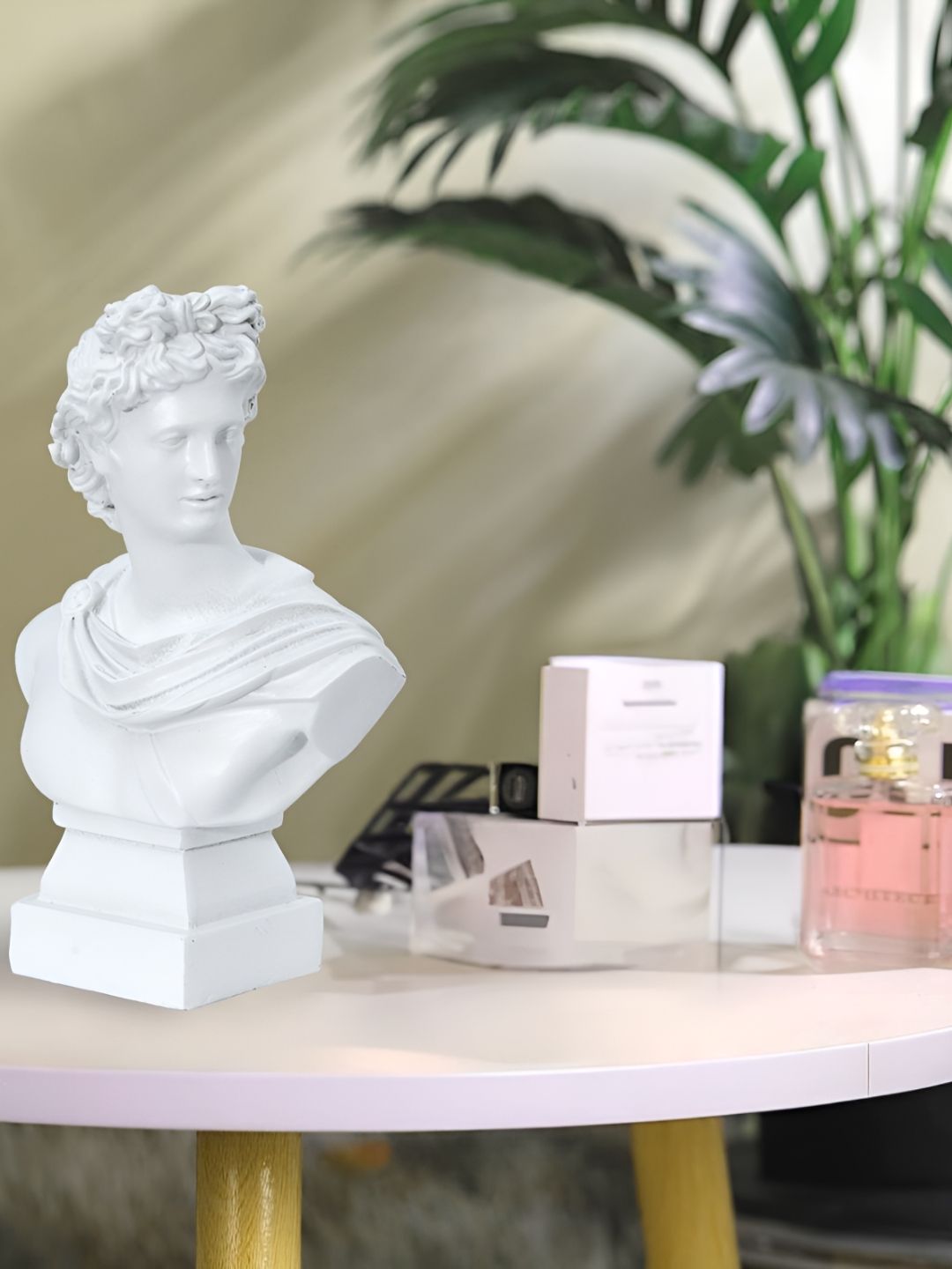 Cortina Resin Greek Statue Home Decor Statue for Home Decor