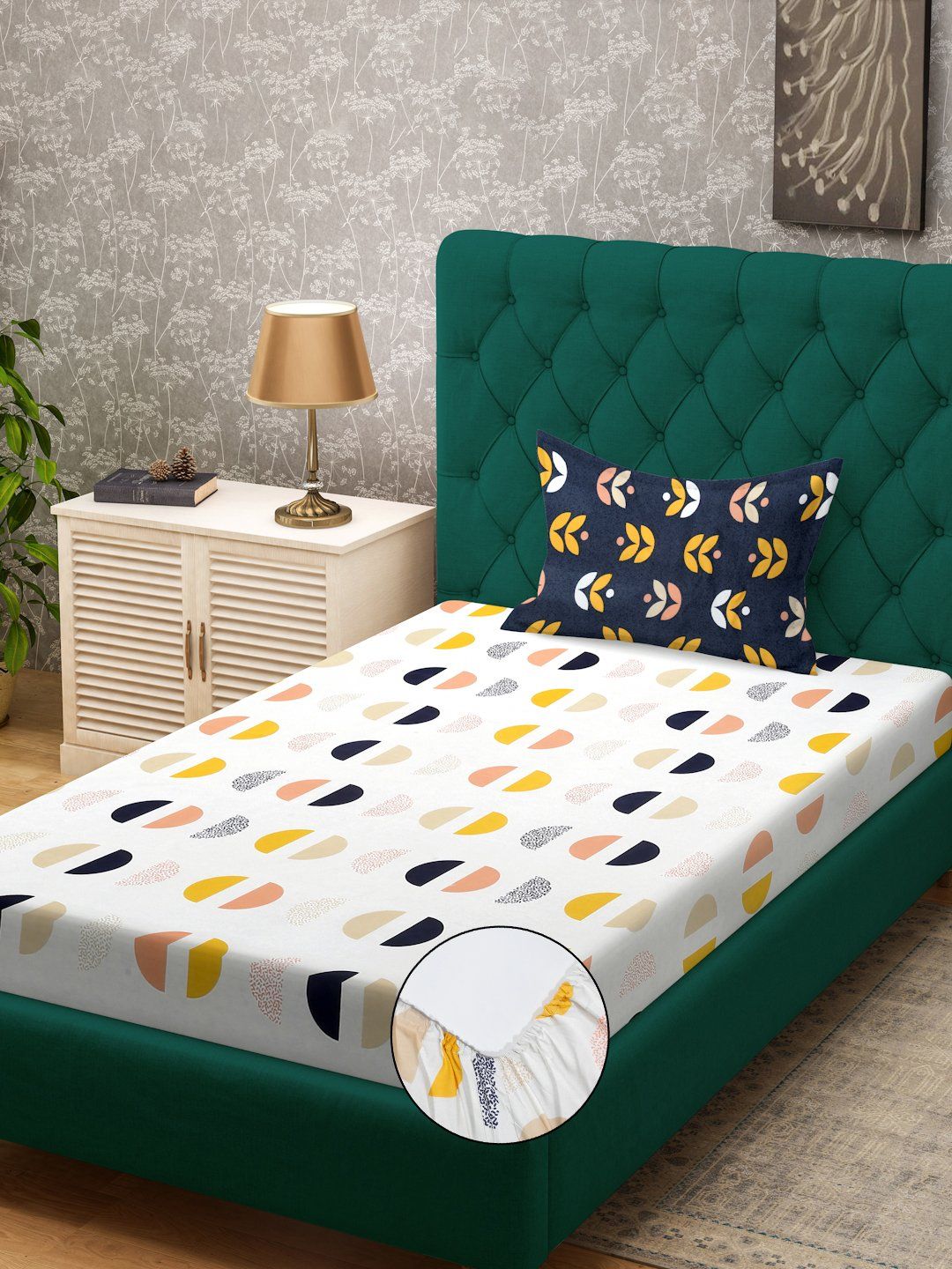 Myntra Elegant Homes White Geometric 300 TC Single Bedsheet with 1 Pillow Covers