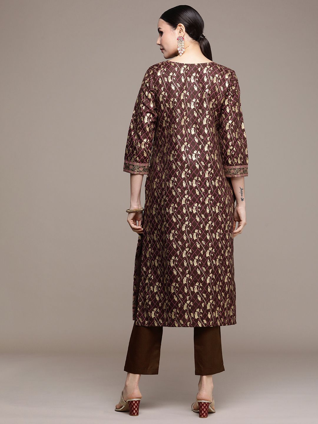 Anouk Women Brown Floral Printed Regular Kurta with Trousers