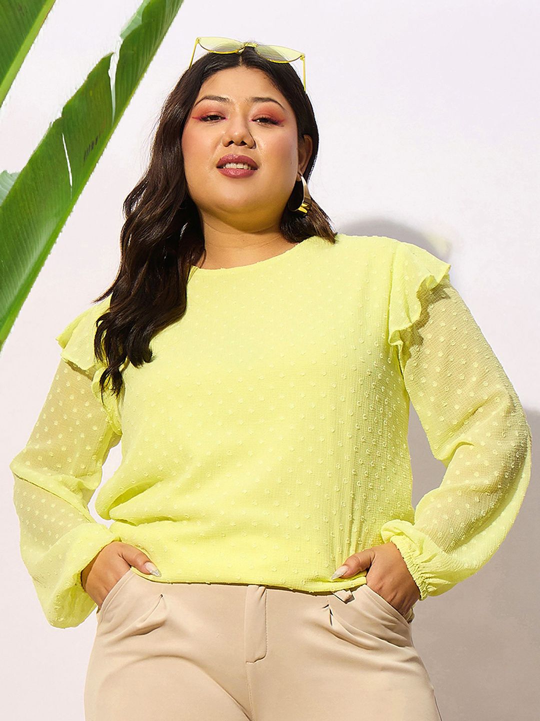 SASSAFRAS Curve Plus Size Self Design Puff Sleeves Top