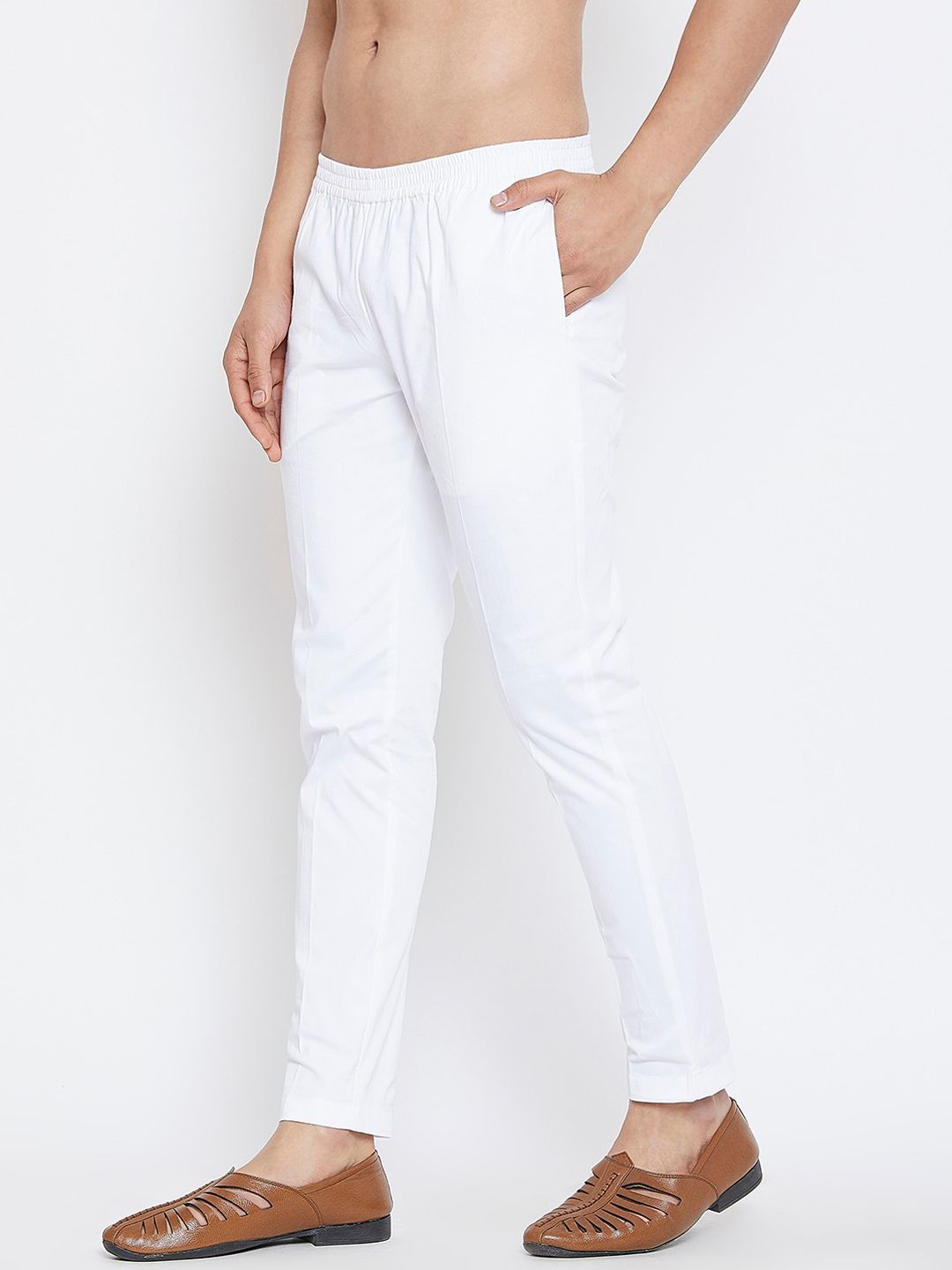 See Designs Men White Solid Pyjamas