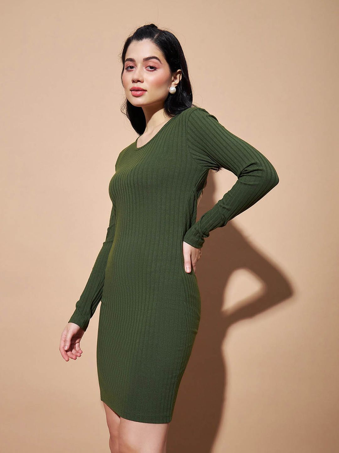 SASSAFRAS BASICS Cut-Out Ribbed Round Neck Bodycon Dress