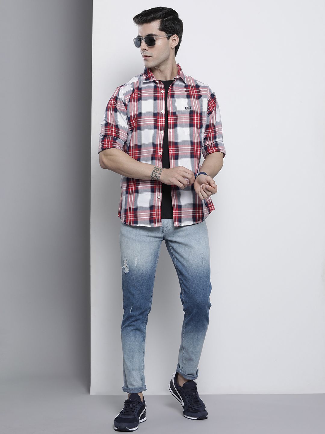 The Indian Garage Co Men Red Comfort Tartan Checks Checked Casual Shirt