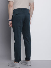 The Indian Garage Co Men Solid Slim Fit Chinos Trousers