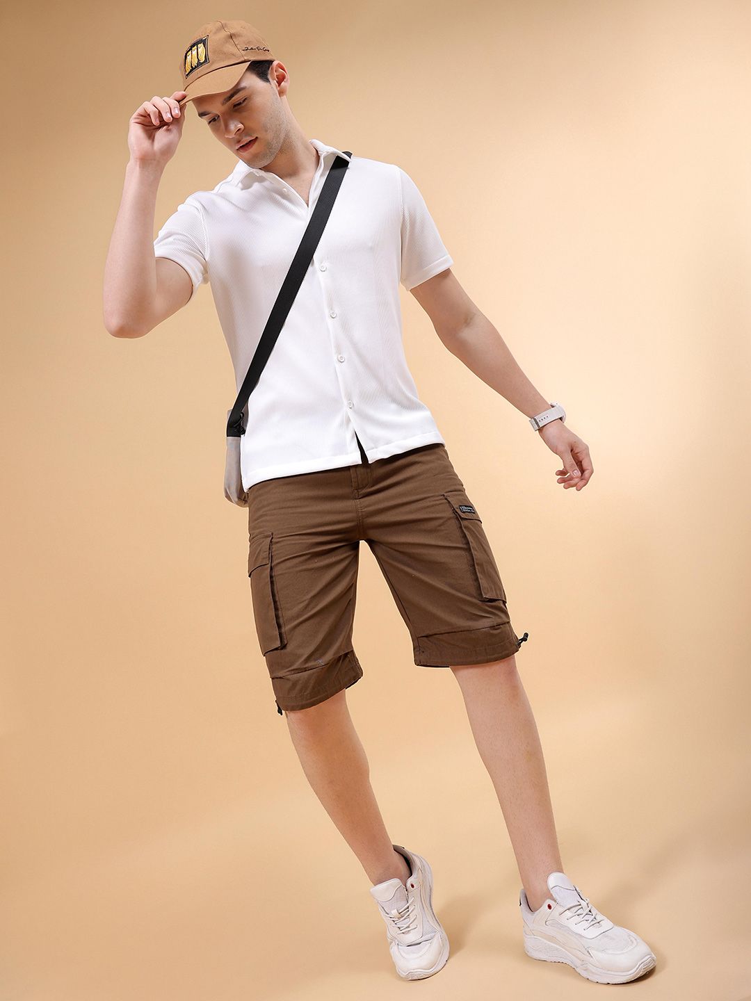 The Indian Garage Co Men Loose Fit Cargo Shorts