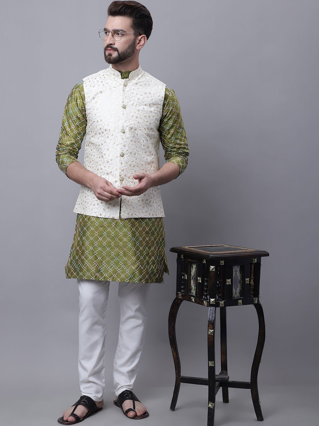 SOJANYA Motif Etnik Lelaki Sulam Kurta Dengan Baju Tidur & Jaket Nehru