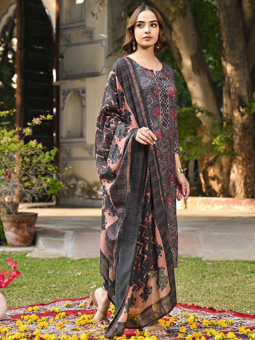 KALINI Geometric Printed Notch Neck Gotta Patti Straight Kurta With Trousers & Dupatta