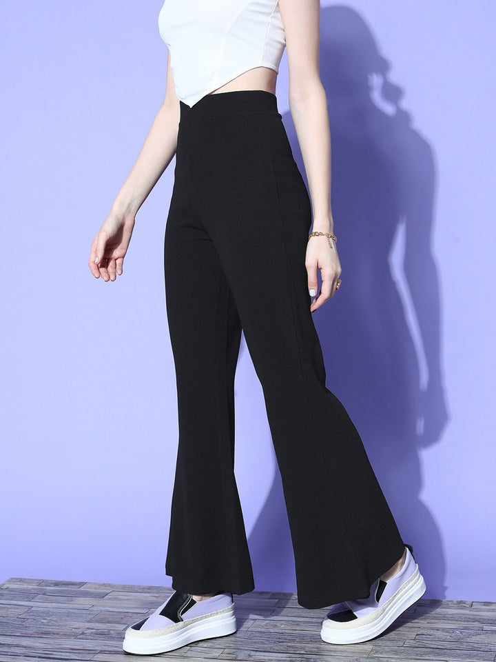 Berrylush Women Black Solid Wide Leg Trousers