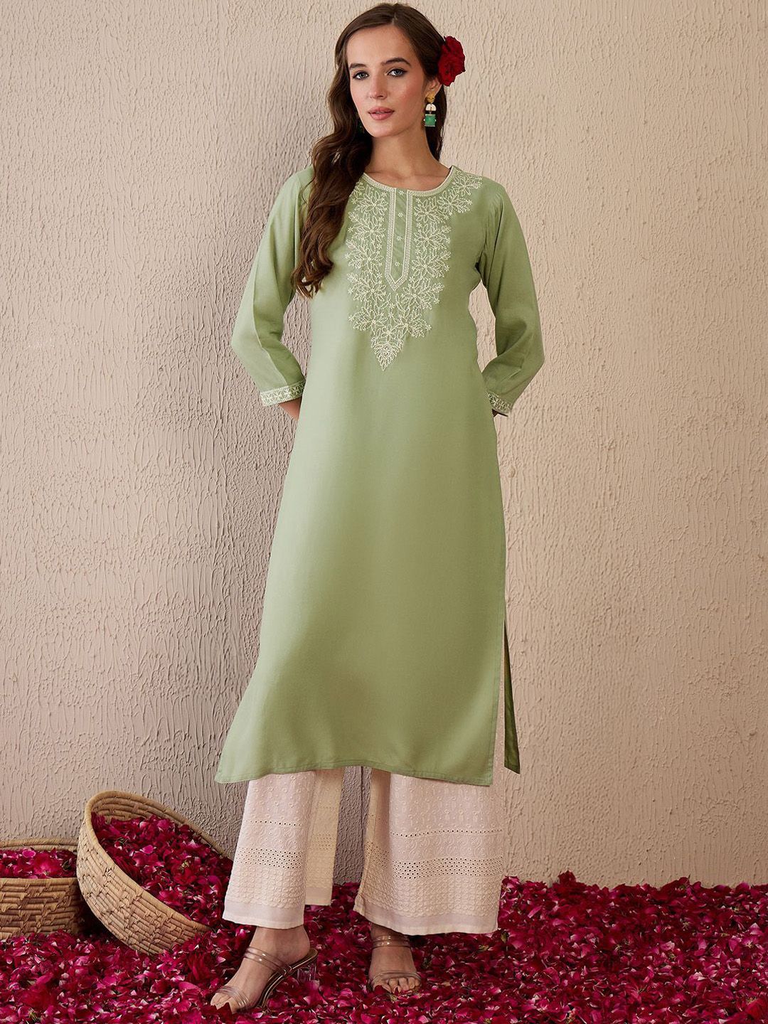Indo Era Women Floral Embroidered Thread Work Kurta