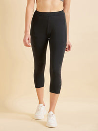 Sweet Dreams Women Regular Fit Mid-Rise Sports Capris