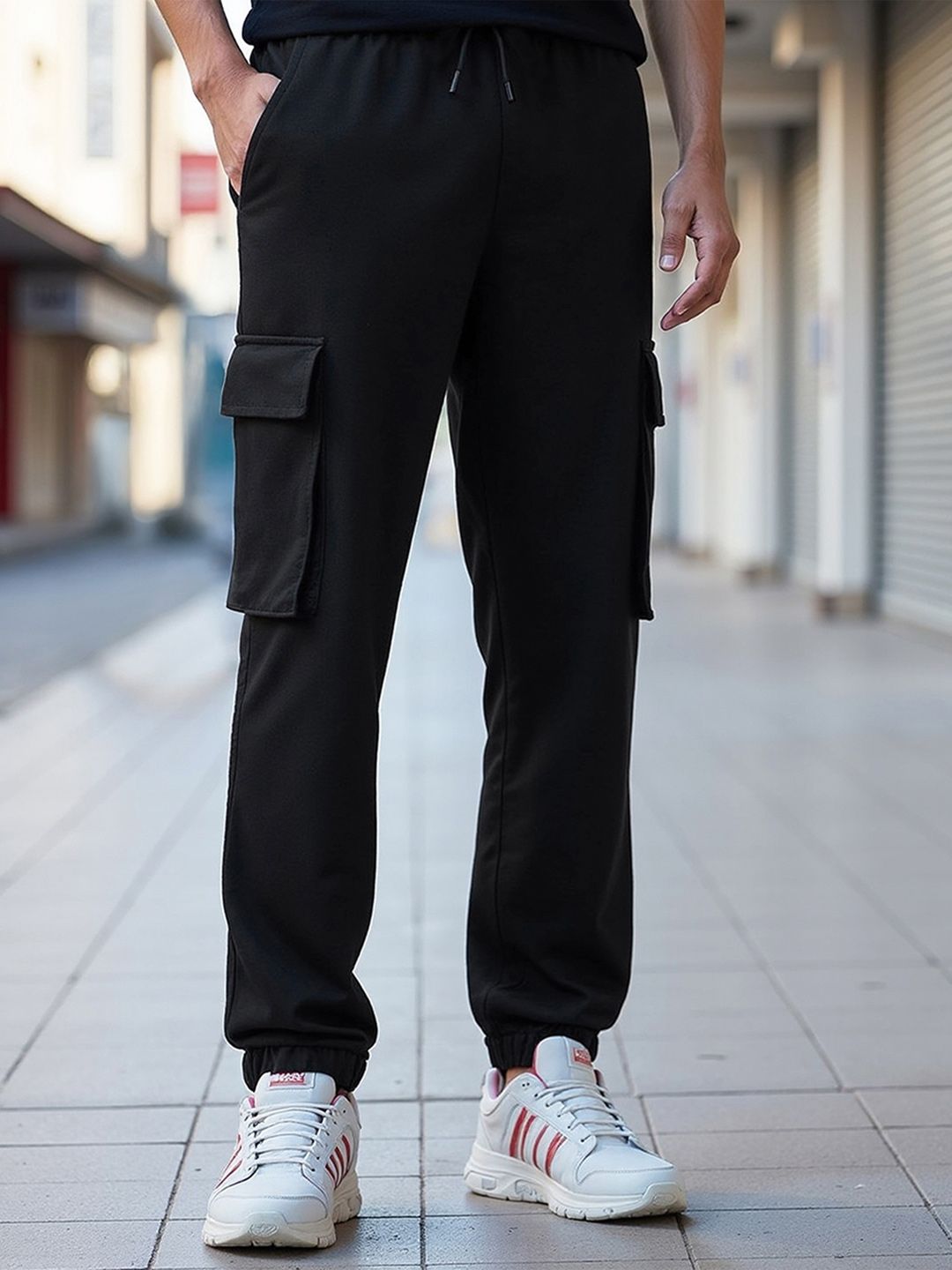 Bewakoof Air 1.0 Men Oversized Cargo Joggers