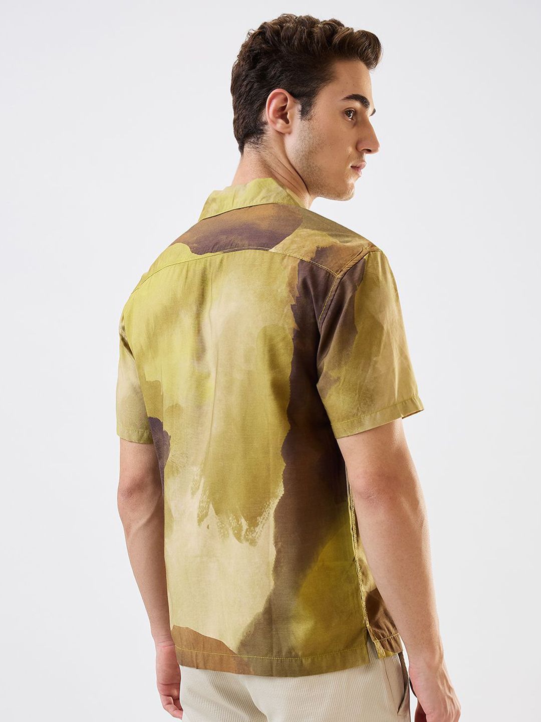 SPYKAR Men Relaxed Fit Cuban Collar Abstract Printed Casual Shirt