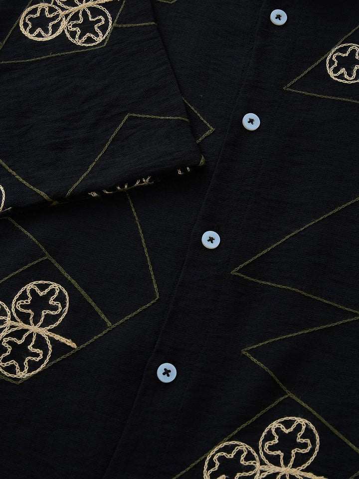Thomas Scott Men Embroidered Regular Fit Casual Shirt