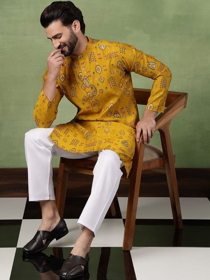 SOJANYA Men Bandhani Printed Kurta