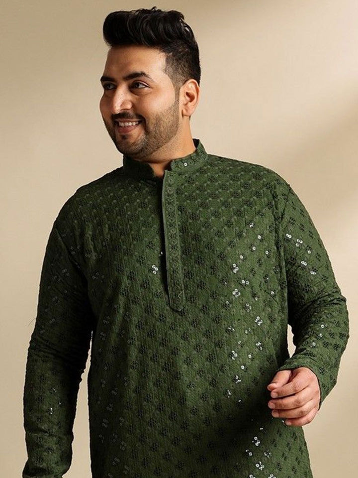 SOJANYA PLUS Embroidered Mandarin Collar Straight Pure Cotton Kurta