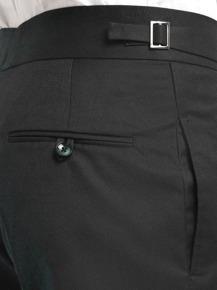 KLOTTHE Men Textured Slim Fit Easy Wash Pleated Trousers
