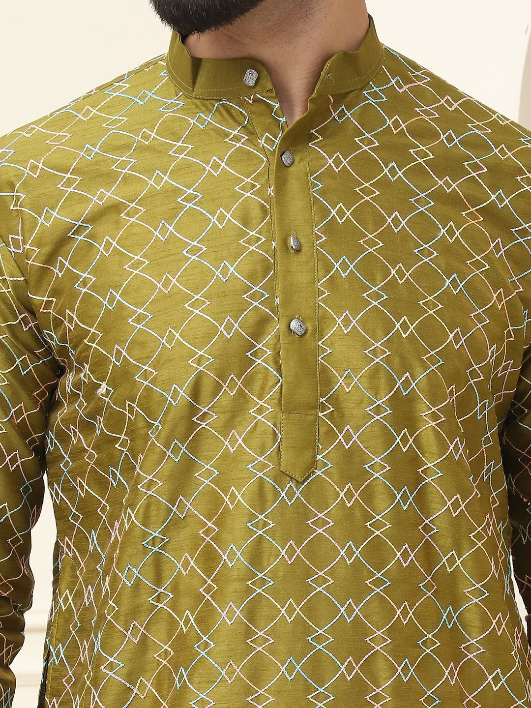 SOJANYA Geometric Embroidered Regular Cotton Silk Kurta With Pyjama