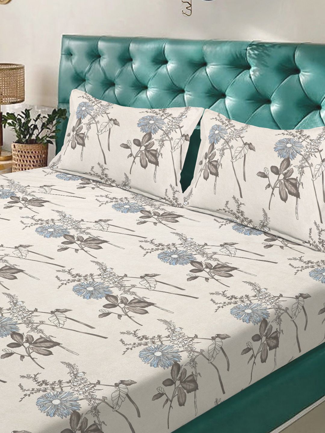 KLOTTHE Cream-Coloured Floral Printed Fitted 300 TC King Bedsheet With 2 Pillow Covers